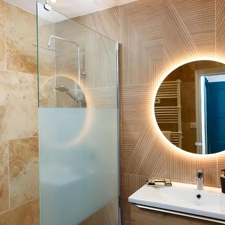 De Gambetta Apartment *